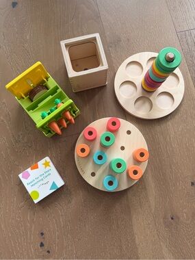 Lovevery Wooden Stacking and Sorting Toy Set - Multicolor